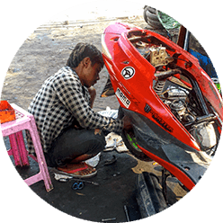 kachin-deplace-garage-moto